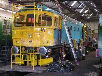 looking a little worse for wear, 33063 in TWW shed, 2/4/05